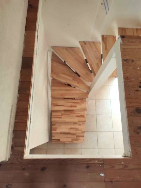 Création d'un escalier pour accès à une mezzanine à Saint Jean de Niost